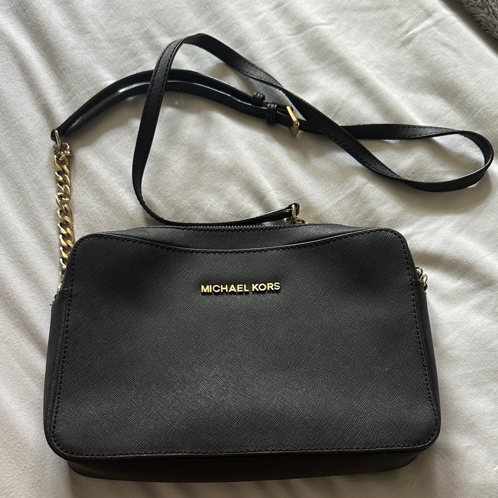 Michael Kors Elegant Black Crossbody Bag